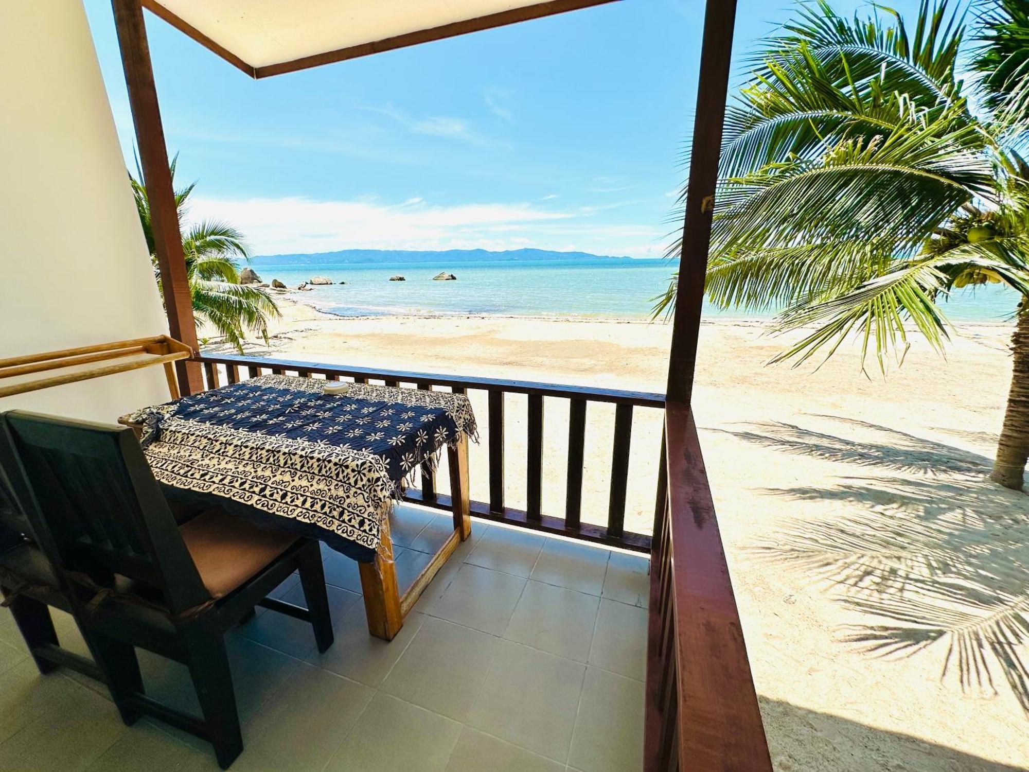The Scenery Beach Resort Baan Khai Exterior photo