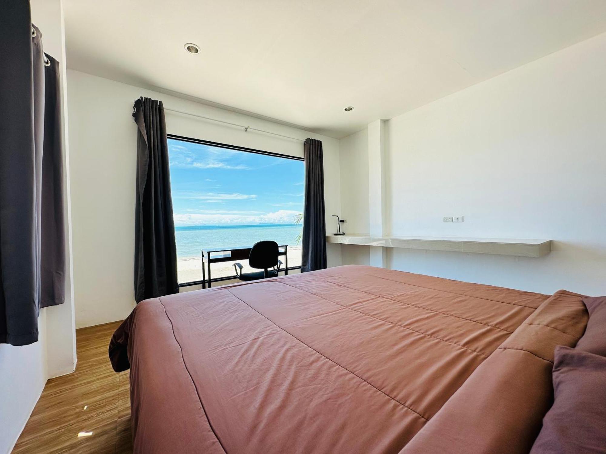 The Scenery Beach Resort Baan Khai Exterior photo